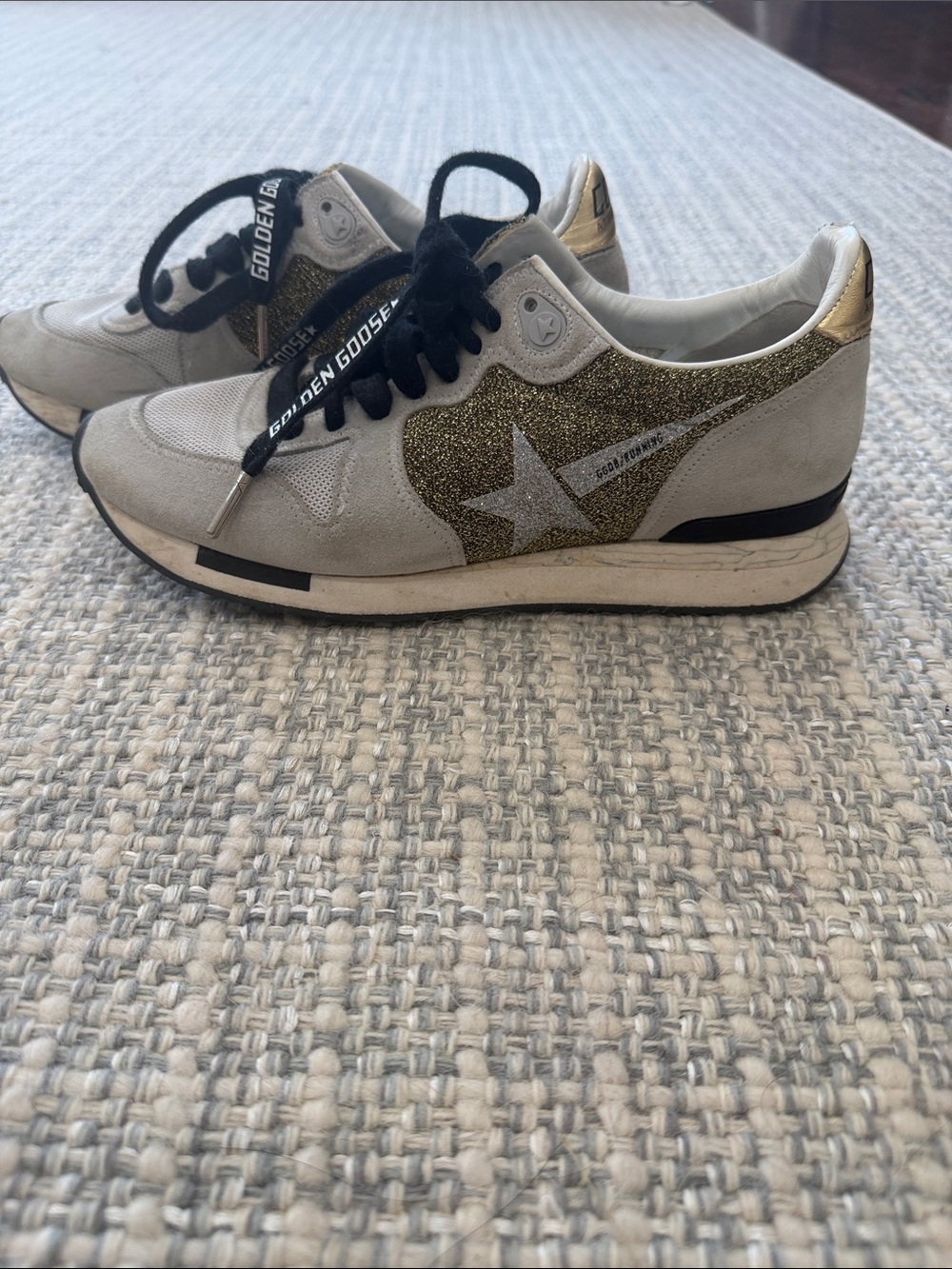 Golden Goose running shoes Metallic Gold & Cream Low-Top Sneakers